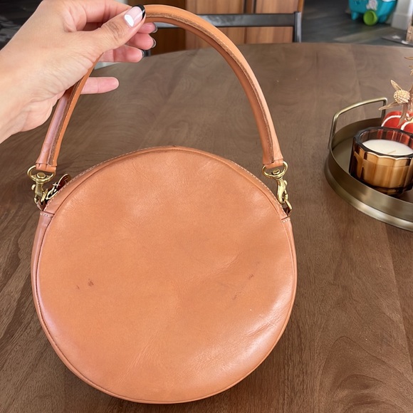 Clare V. x Cup Of Jo Circle Clucth - Picture 10 of 11